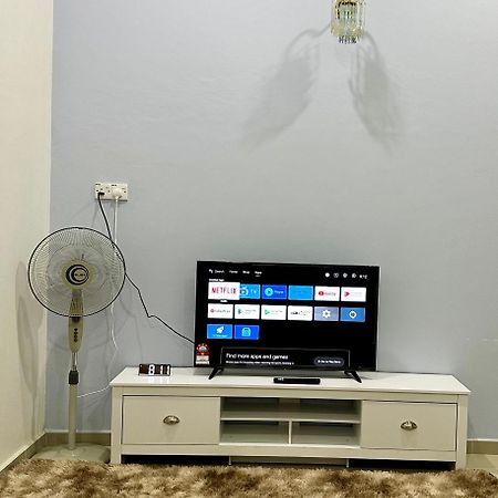 Sara Homestay 쿠알라트렝가누 외부 사진